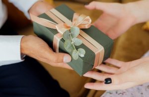 Des idées de messages pour accompagner votre cadeau