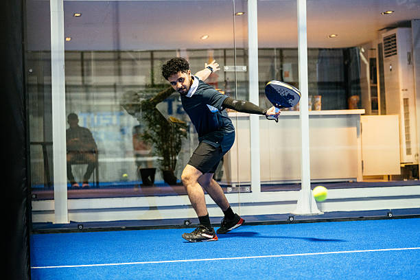 Construction court de tennis